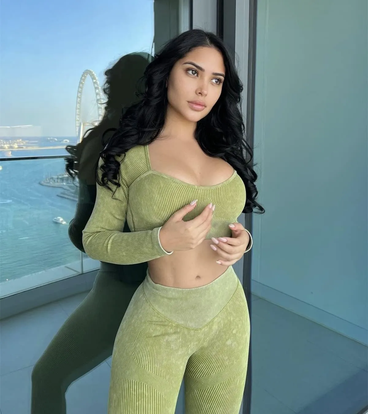 ABOCIW Workout Sets for Women Seamless Ribbed Sweetheart Neck Long Sleeve Crop Top Scrunch Butt High Wasit Legging Sets