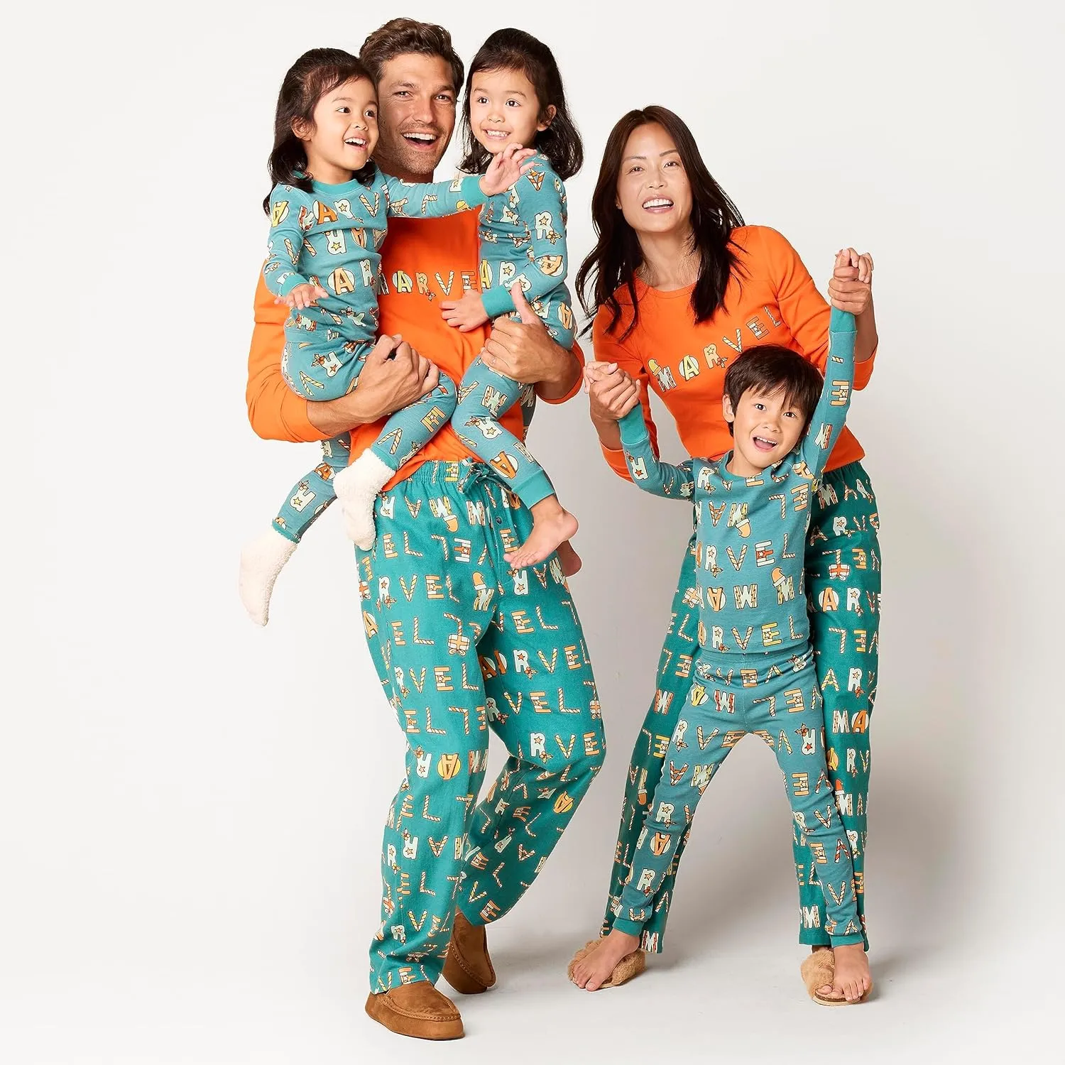 Amazon Essentials Marvel Boys and Toddlers' Snug-Fit Pajama Sleep Sets, 3-Piece